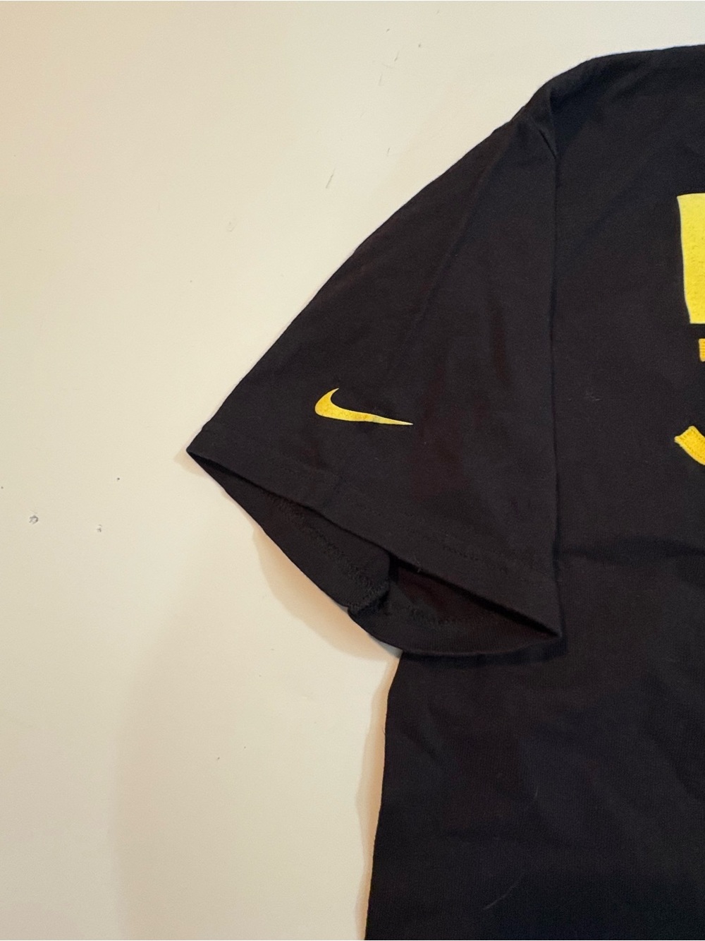 Nike Black Short Sleeve Tee with Yellow 'JAUNE Tête de Course' Graphic | Size L - Picture 6 of 9